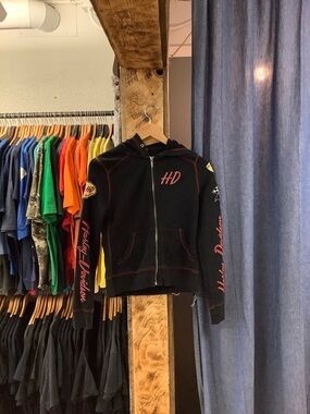 Vintage Harley-Davidson Black Zip-Up Hoodie with Red Accents